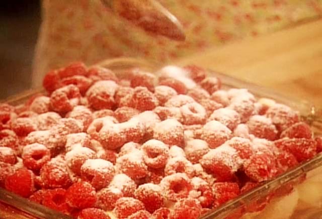 Cobbler aux pommes et framboises