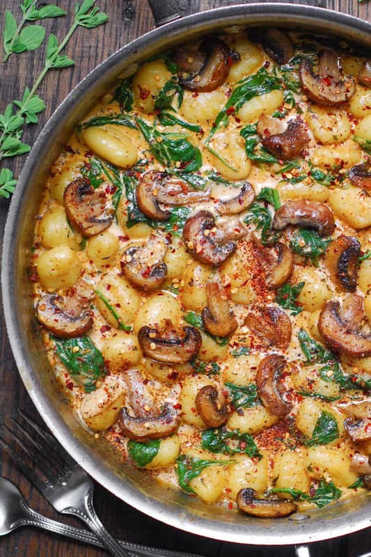Gnocchis crémeux aux épinards et aux champignons