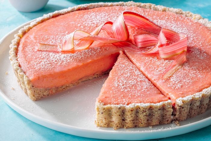 Tarte à la rhubarbe et croûte sablée