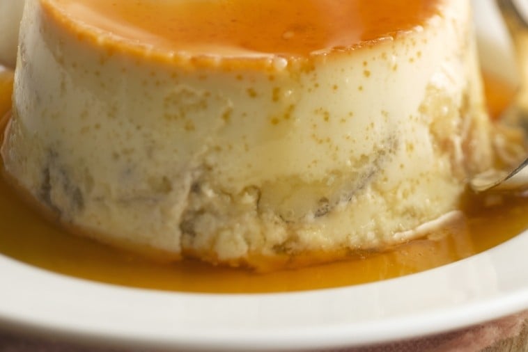 Rhubarb Caramel Crème