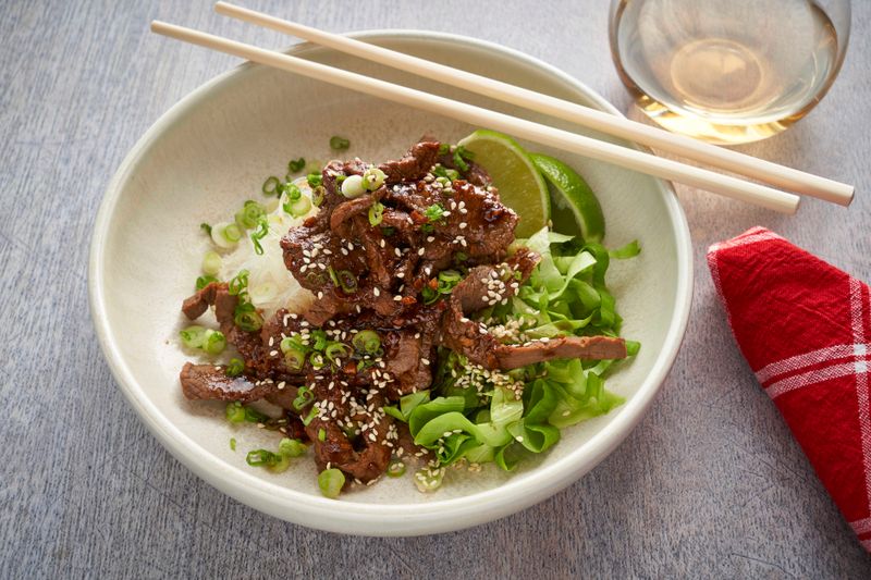 Bol de nouilles au bœuf à la coréenne