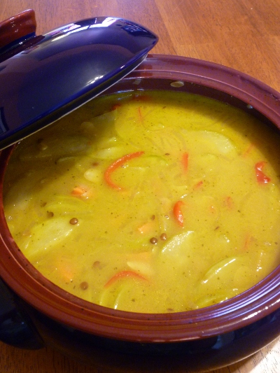 Mulligatawny d'hiver aux lentilles et à la patate douce