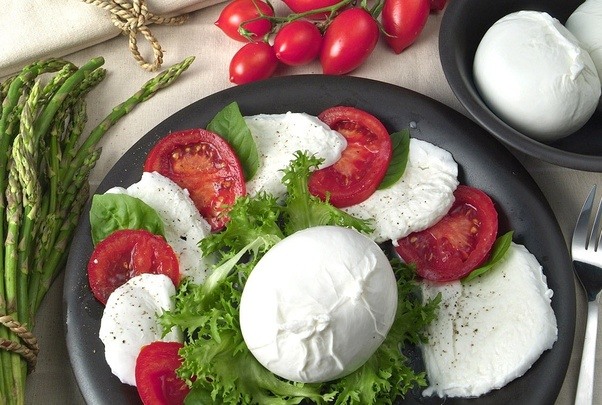 Fauxmage - Easy Buffalo Mozzarella (adapted from Miyoko’s recipe in VegNews)