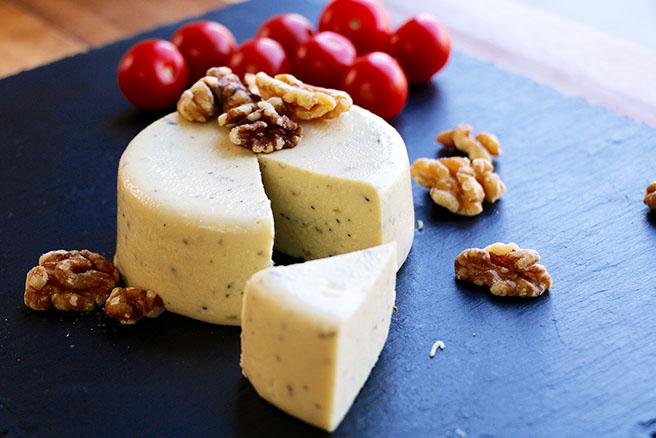 Fauxmage - Fromage de Noix de Cajou aux fines herbes