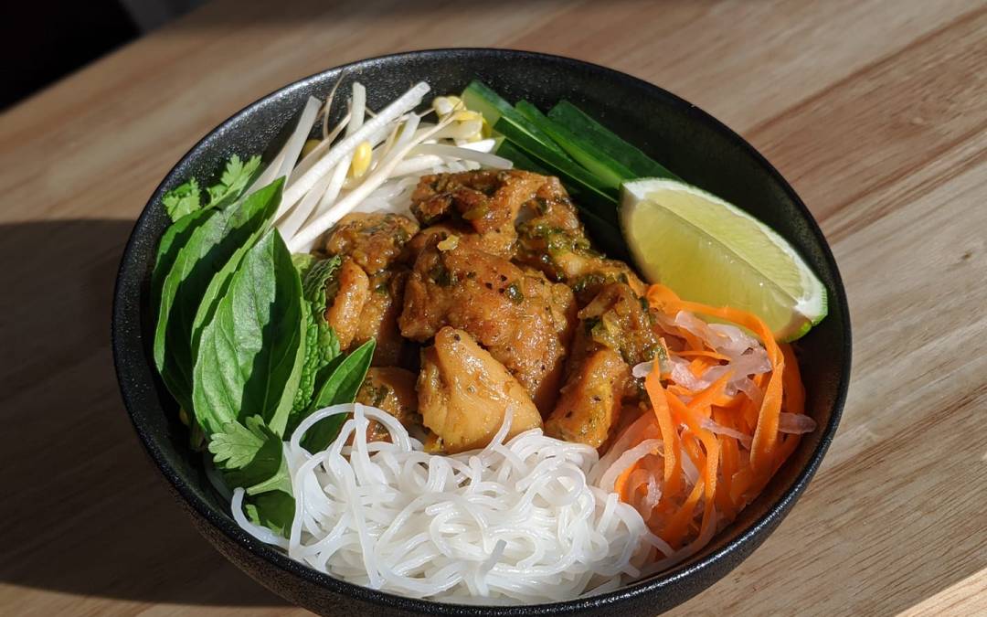 Poulet citronnelle avec vermicelles